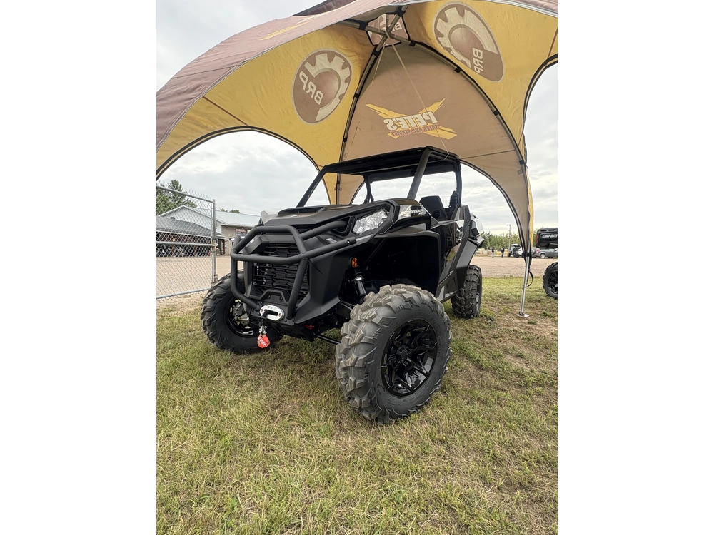 2026 Can-am Com Xt 700 alt