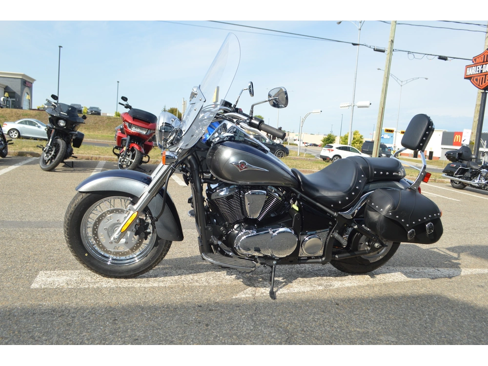 Kawasaki Vn900 Classic Lt 2025 alt