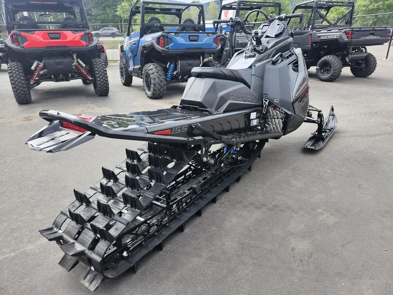 2025 Polaris Boost RMK KHAOS 155 - 7S Display