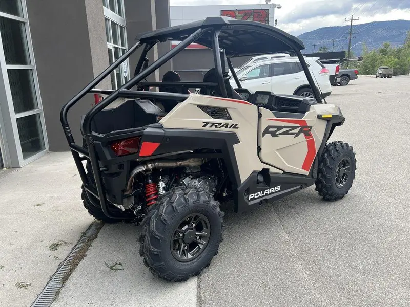 2025 Polaris RZR Trail Ultimate thumbnail 3