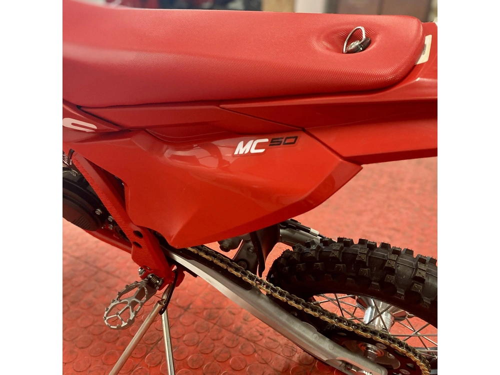 2025 Gas Gas Mc 50 alt