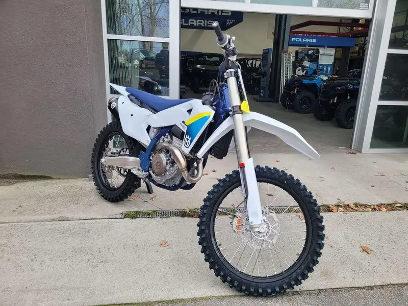2025 Husqvarna FC 350 thumbnail 3