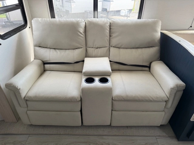 2025 Prime Time Avenger 27dbs alt