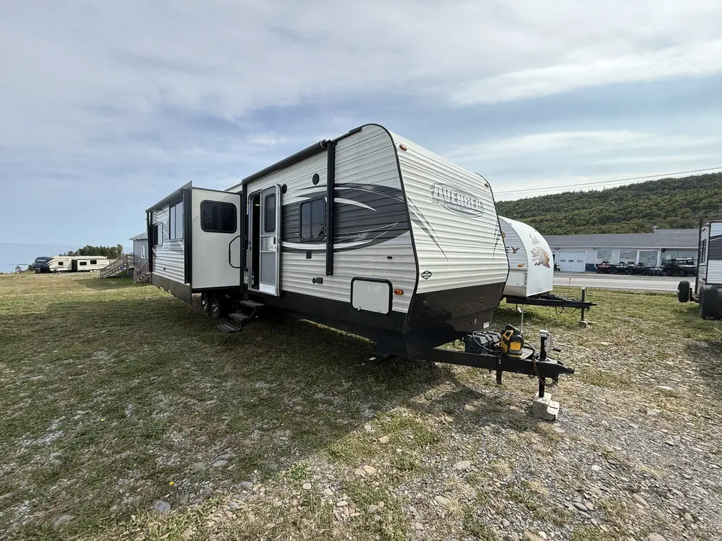 Avenger 32QBI 2018