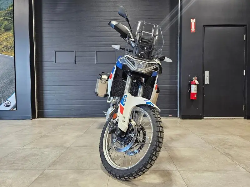 2022 Aprilia TUAREG 660
