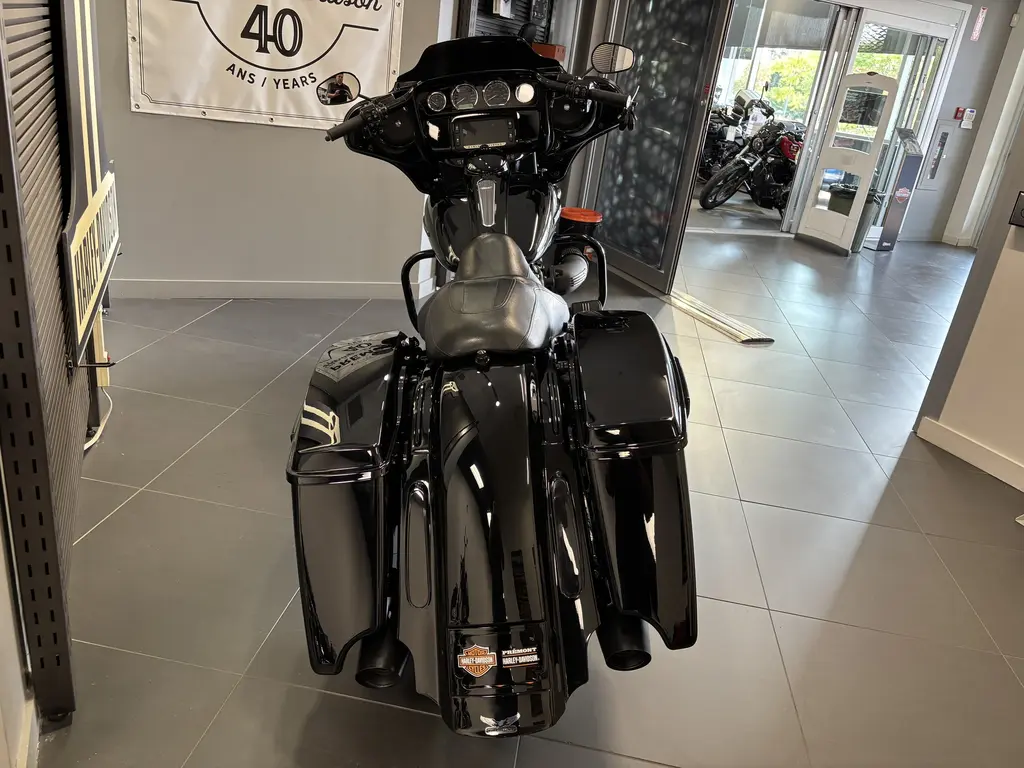 Harley-Davidson FLHXS Street Glide SpecialFLHXS 2018