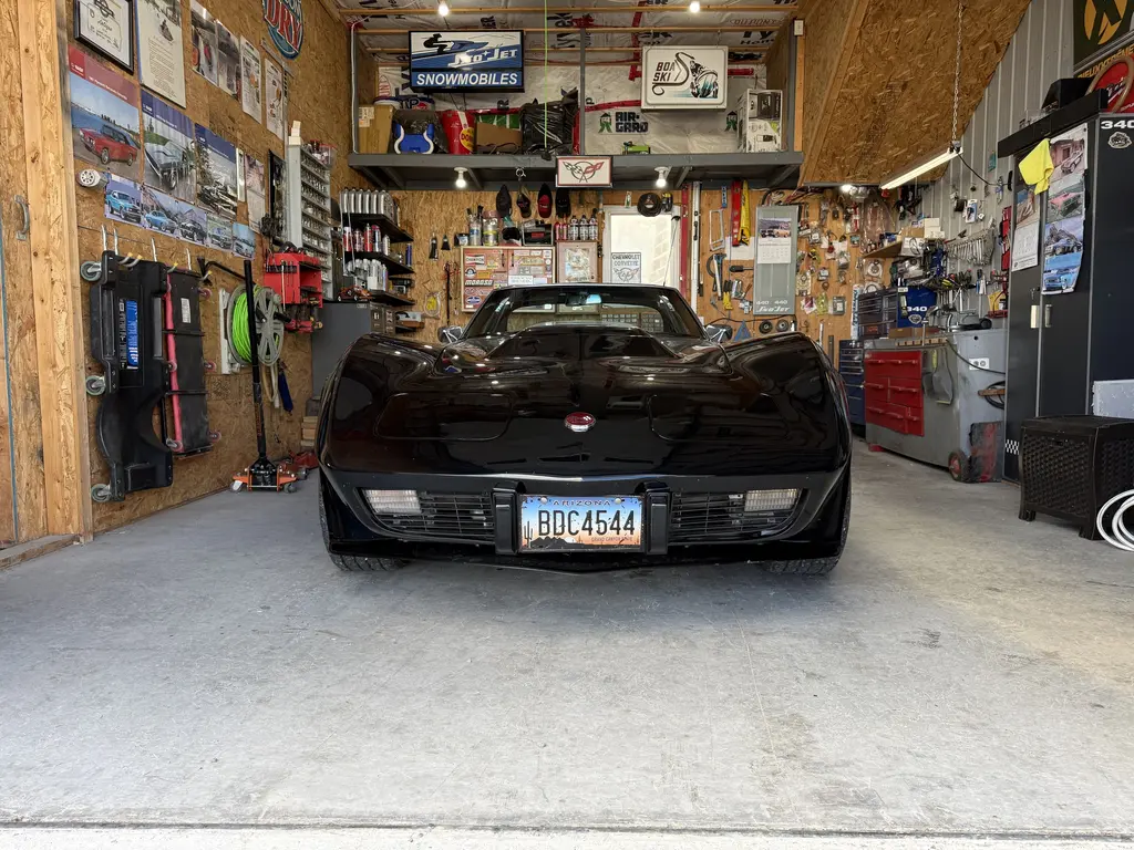 1975 Chevrolet corvette stingray