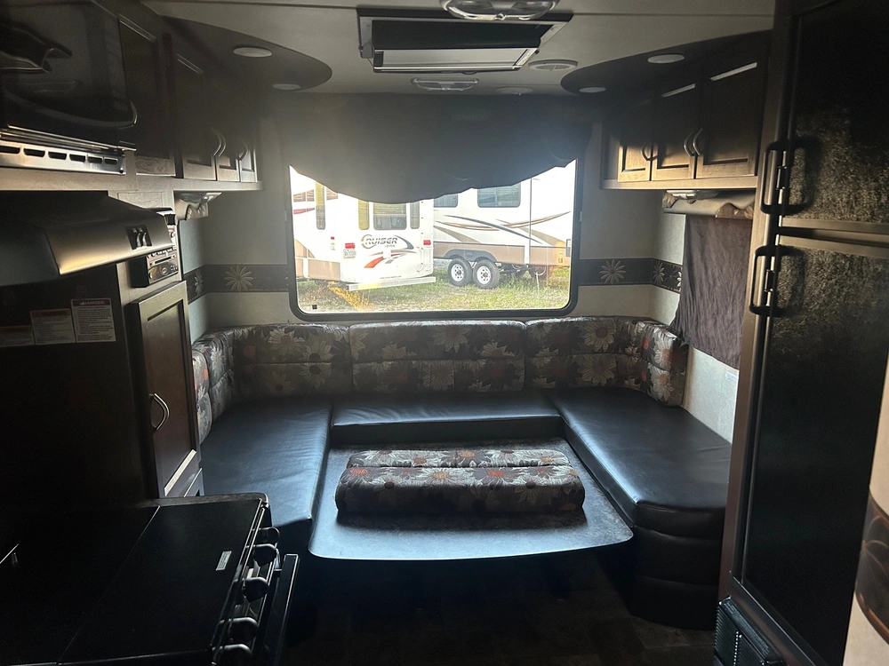Crossroads Rv Slingshot 25r 2012 alt