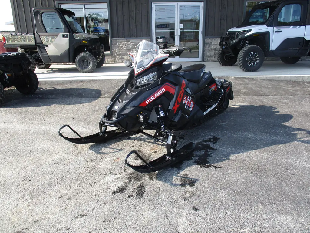 Polaris axys 2018 - switchback 800