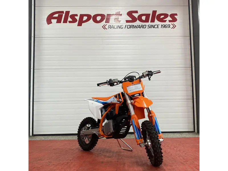 2024 KTM SX-E 3 thumbnail 2