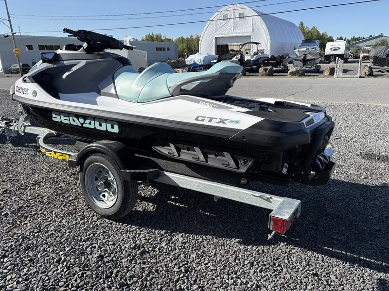 2025 Sea-Doo SEA DOO gtx pro 130 wow !!!! financement disponible.