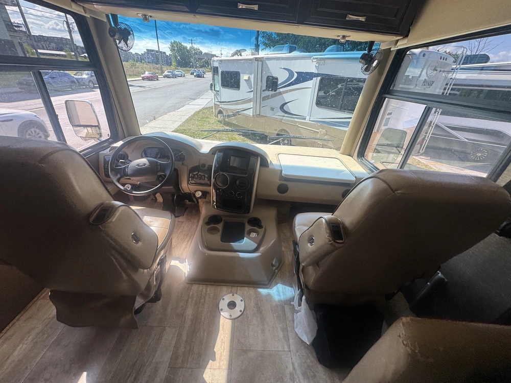 Thor Motor Coach Challenger 37 Yt 2017 alt