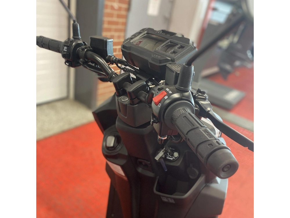 2025 Yamaha Zuma 125 alt