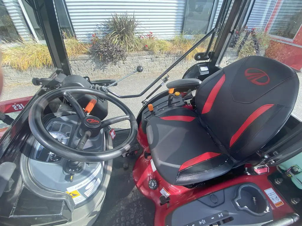 Mahindra Emax20S cab 2021