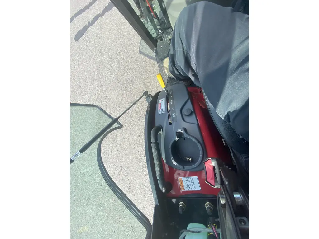 Mahindra Emax20S cab 2021