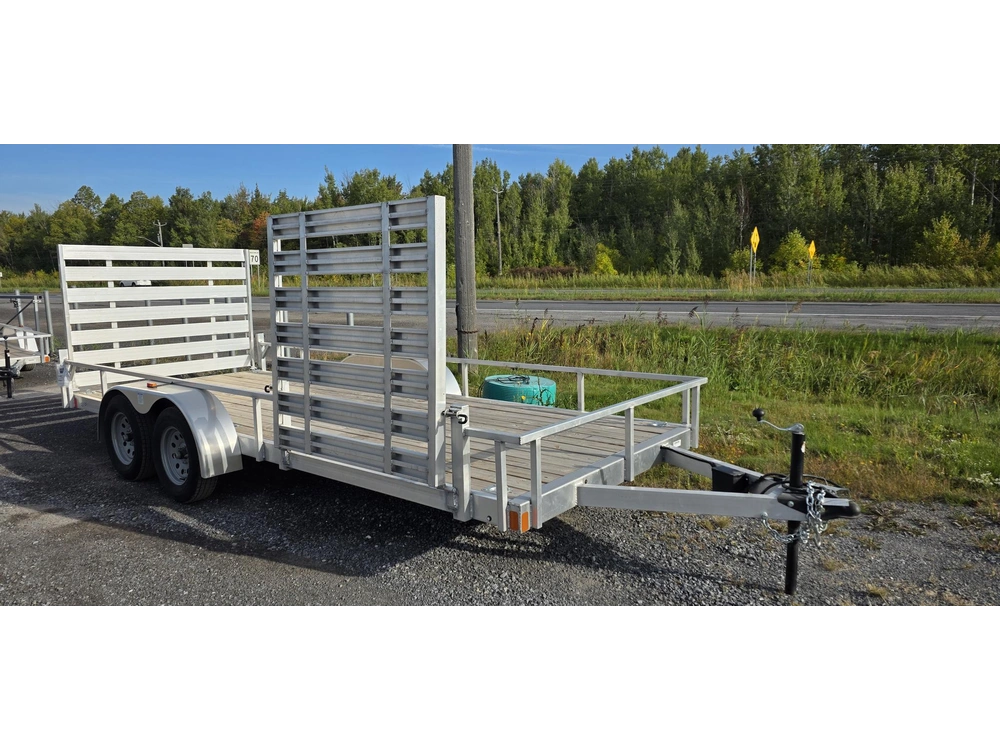 Continental Cargo Rough Rider 6.5x18 2025 alt