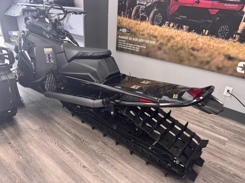 2025 Polaris PRO RMK BOOST 155