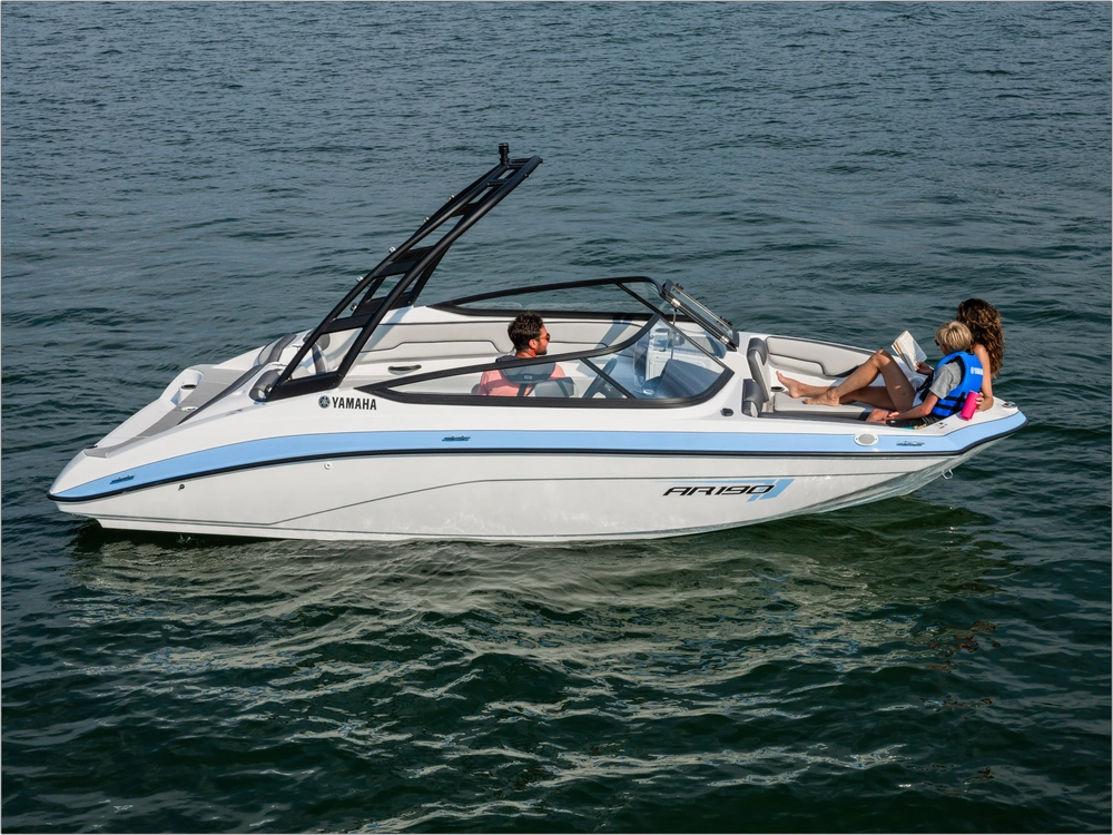 2026 Yamaha Ar190 alt