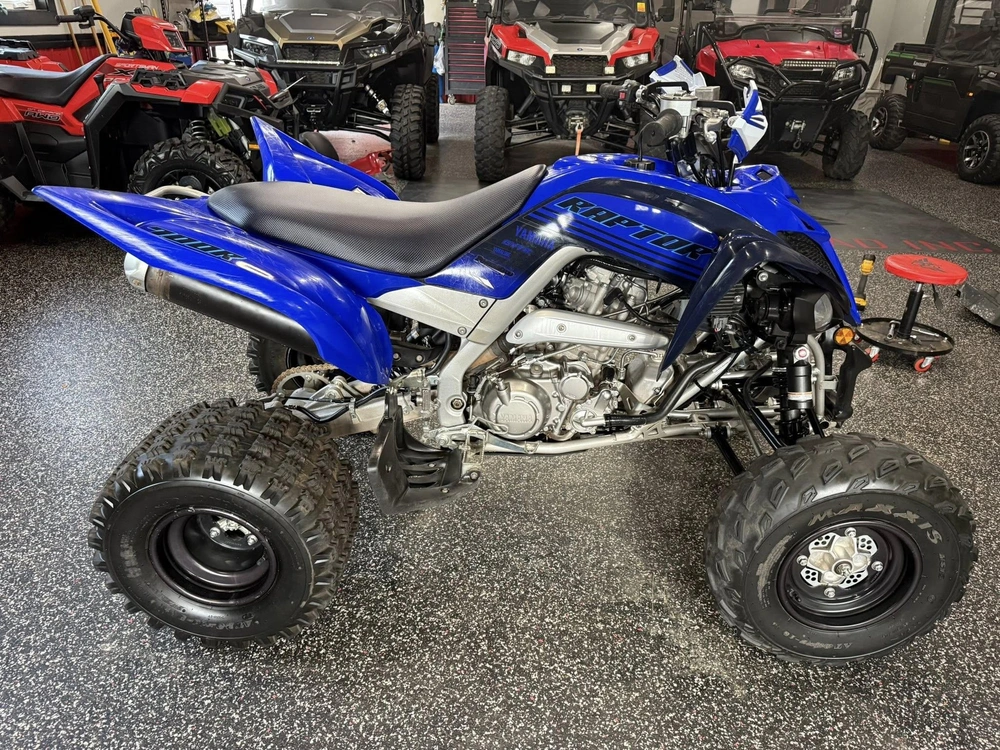2024 Yamaha Raptor 700 alt
