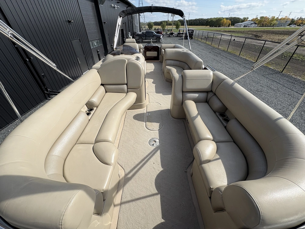 2012 Starcraft Majestic 256 alt