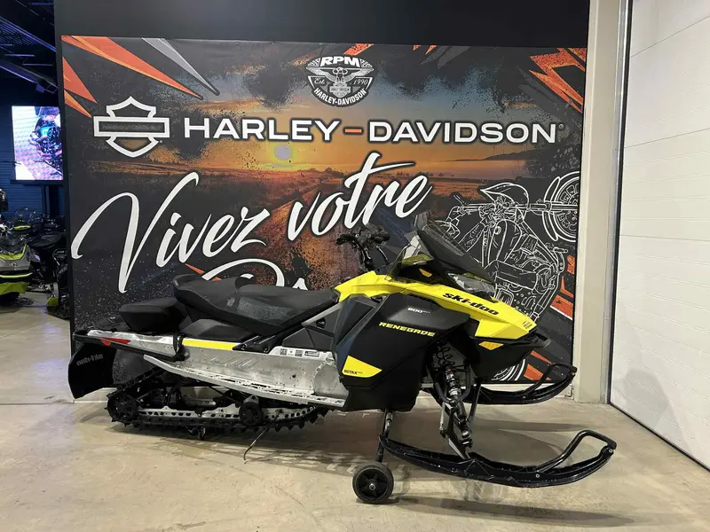 2022 Skidoo Renegade 600 efi