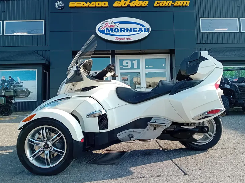 2011 Can-Am SPYRTLTD