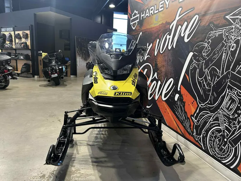 2022 Skidoo Renegade 600 efi