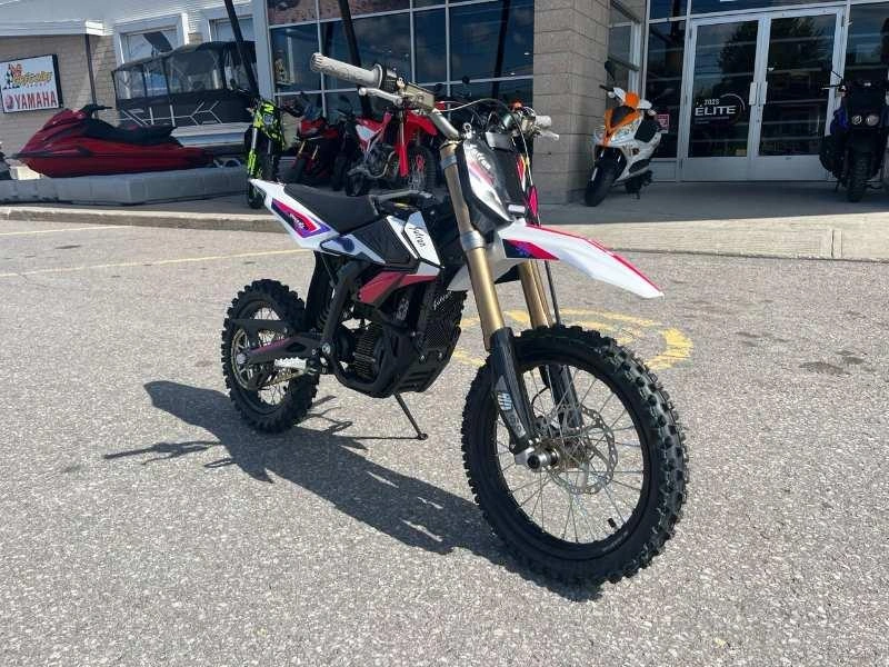 2025 Sur Ron Hyper Bee alt