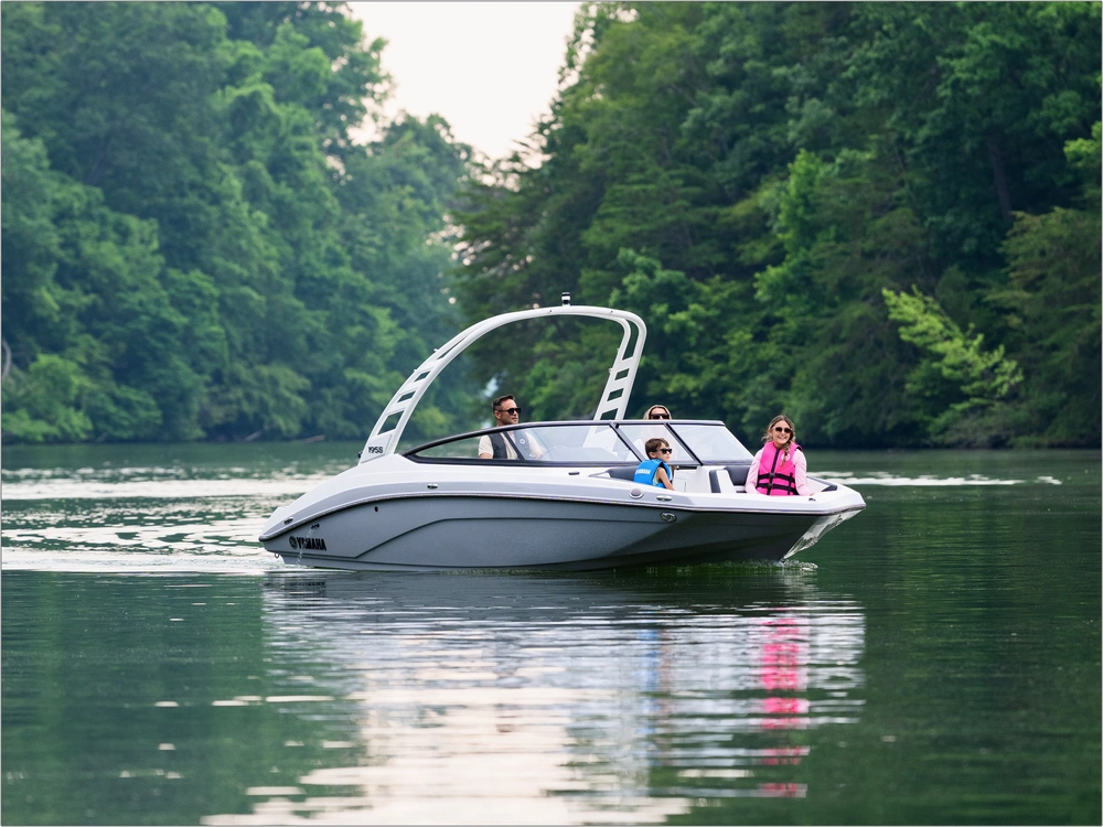 2026 Yamaha 195s alt