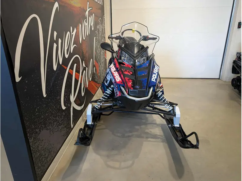 2017 Polaris Indy 550 Voyageur