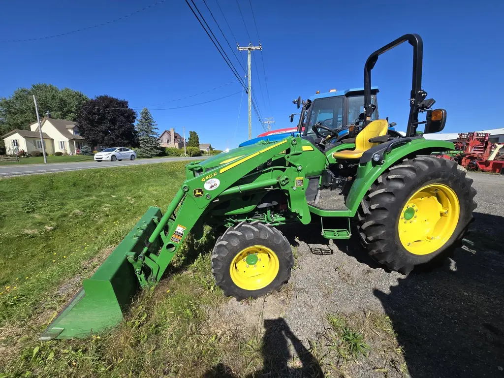 2020 John Deere 4044R