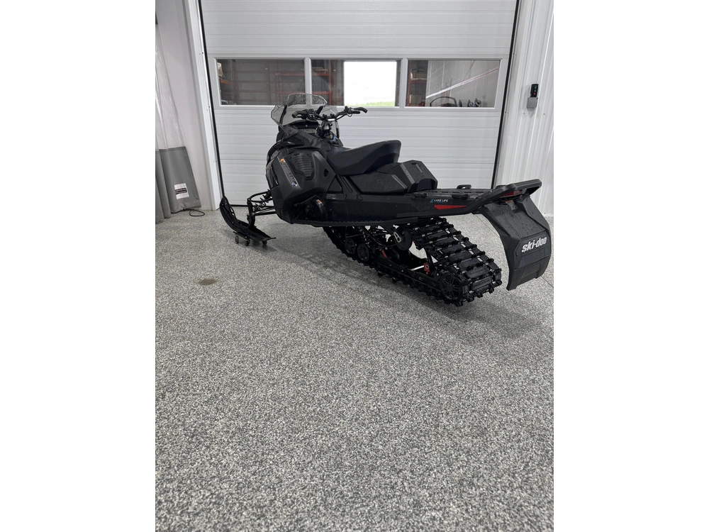 2025 Ski-doo Renegade X 900 Ace Turbo R Ripsaw 1.25" E.s. alt