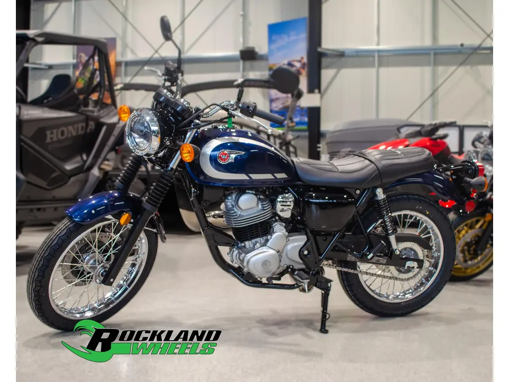 Yamaha W230 2025