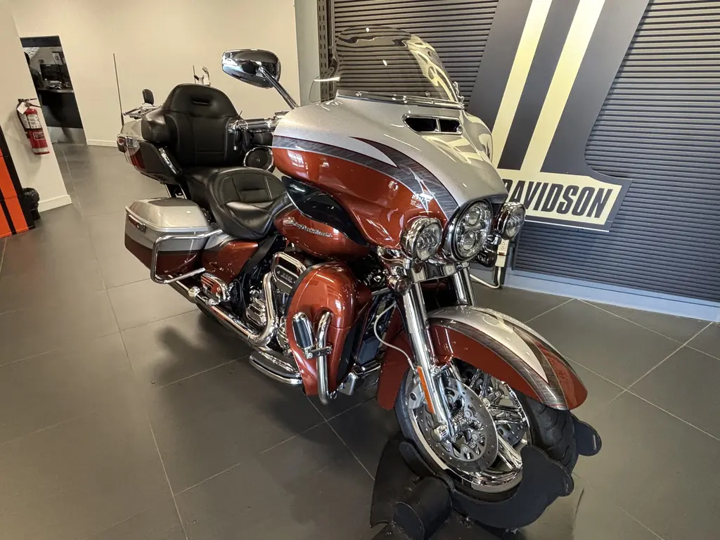 2014 Harley-Davidson FLHTKSE CVO Ultra LimitedFLHTKSE