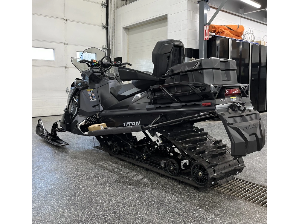 Polaris Prostar S4 Titan Adventure 155 2025 alt