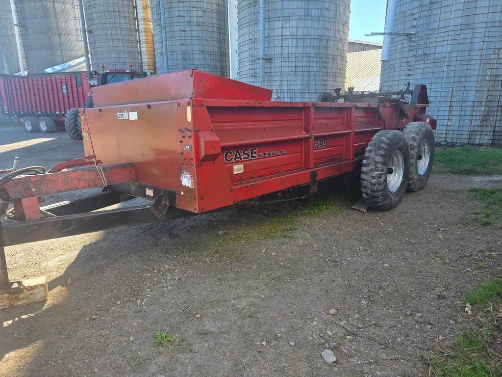 1989 Case IH  595