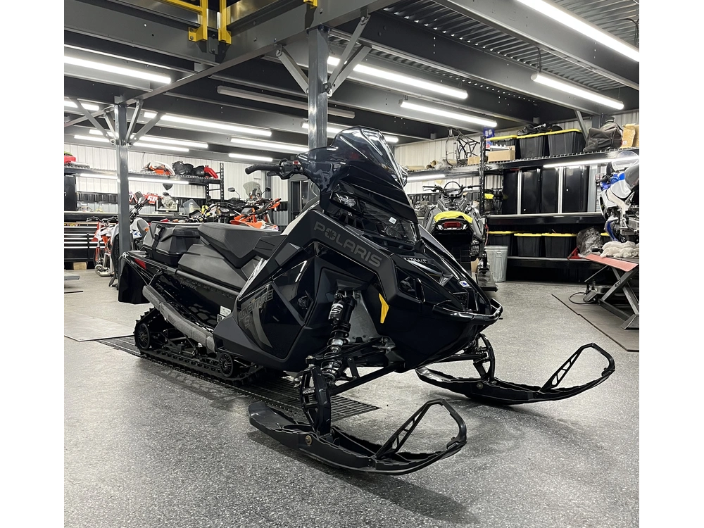 Polaris Indy Aventure S4 2023 alt