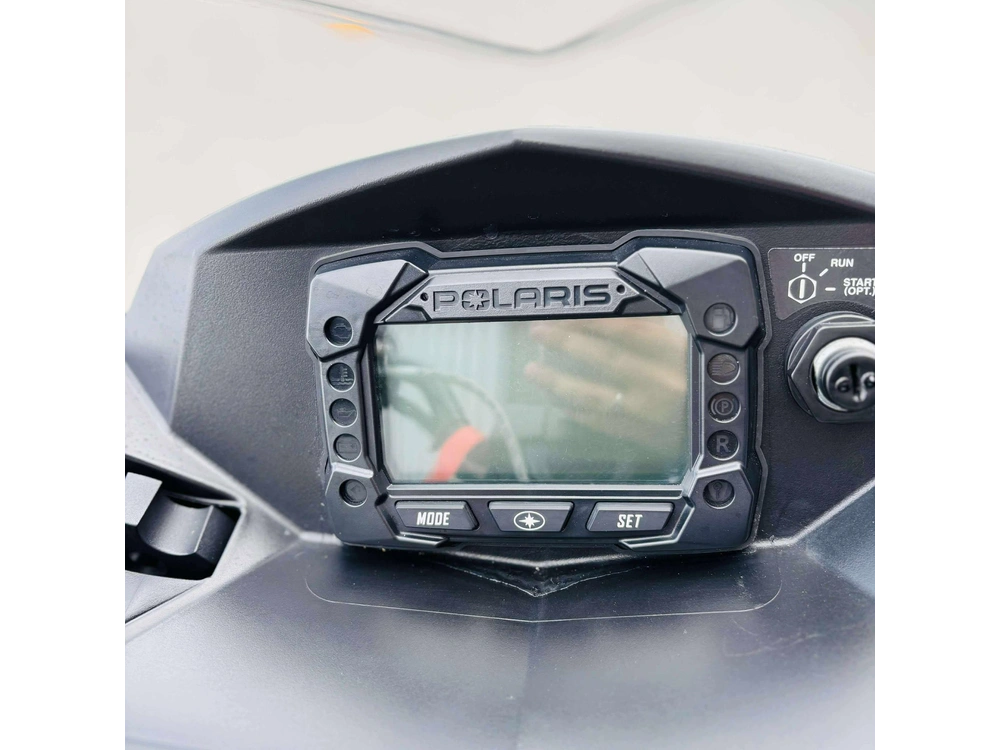 Polaris 550 Voyageur 144 S23cef5tsl 2023 alt