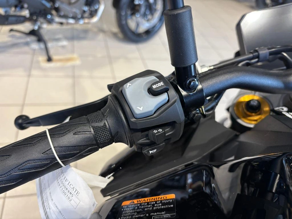 Suzuki Gsx-s1000a 2025 alt