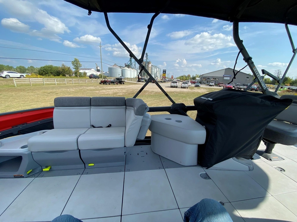 2023 Sea-doo/brp Switch Cruise 21' 230hp alt
