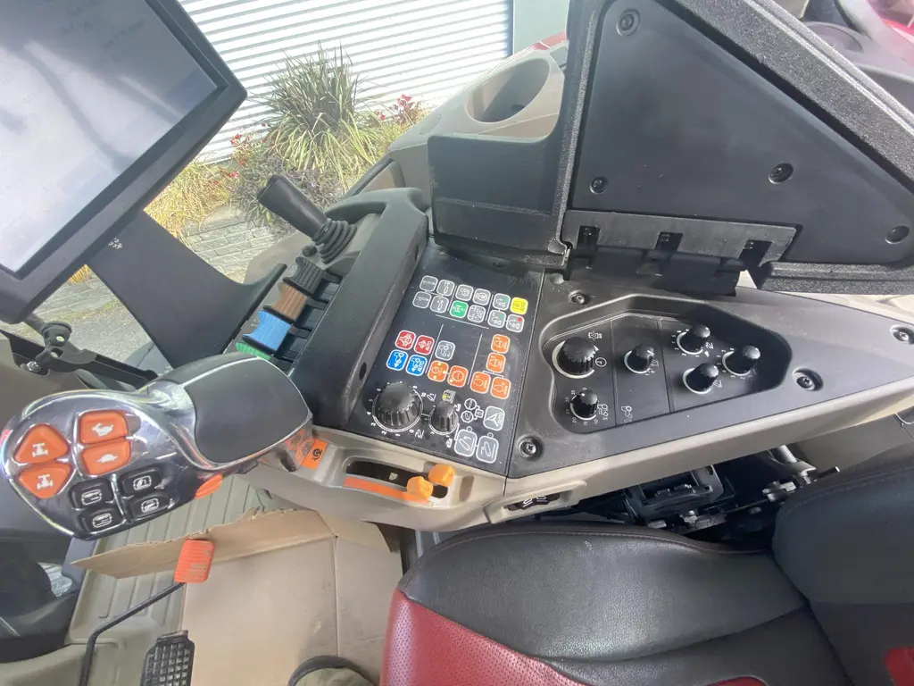 2022 Case IH Puma 240 CVX