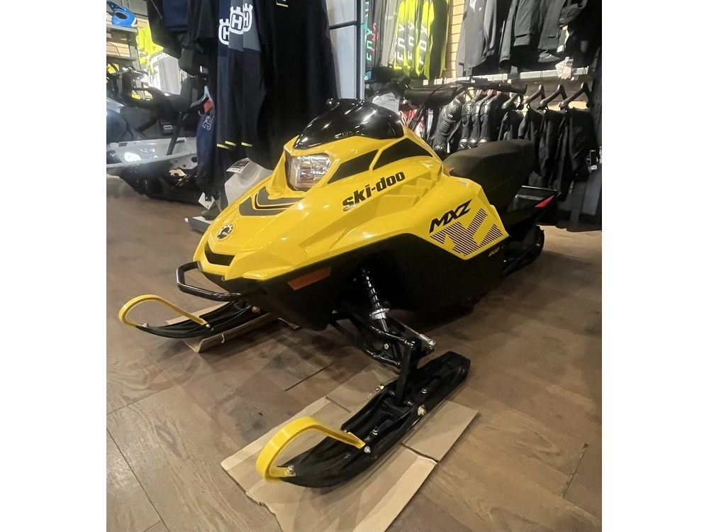 2025 Ski-doo Mxz 200 Ywsb alt