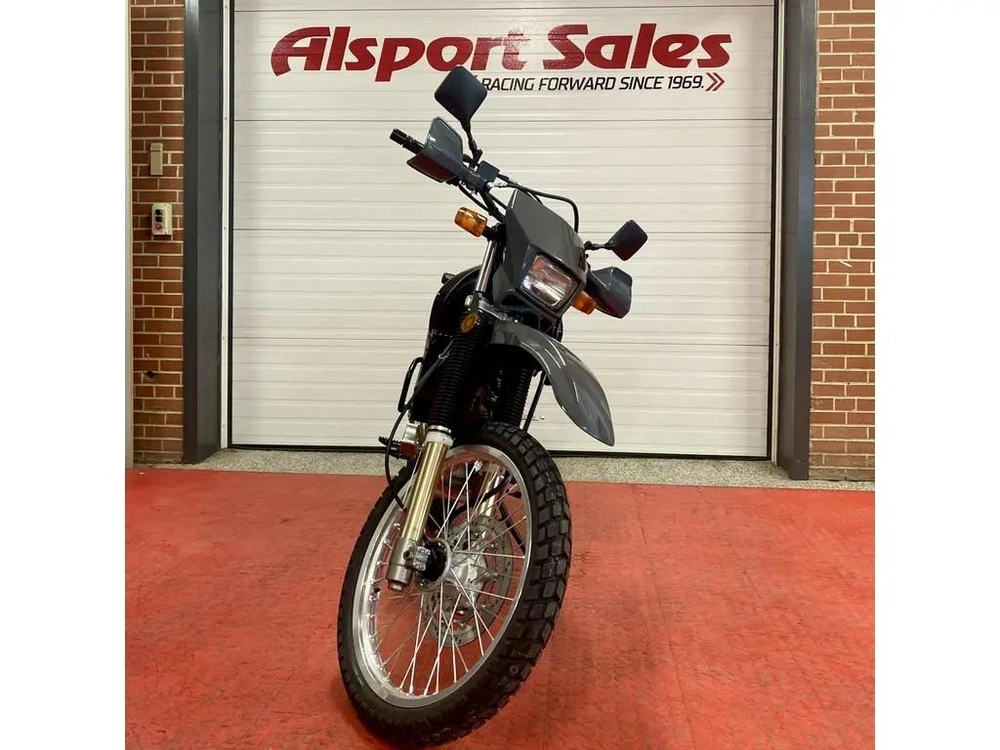 2024 Suzuki Dr 650s alt