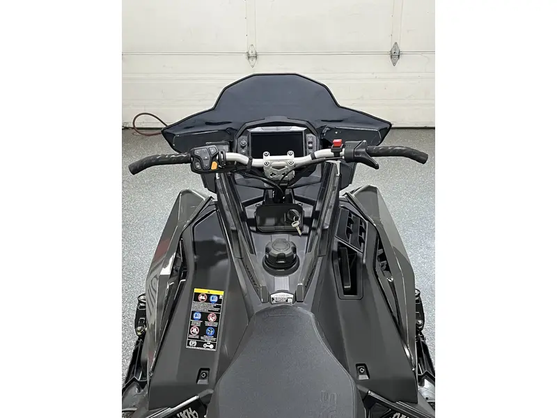 2025 Polaris Patriot Boost INDY VR1 137