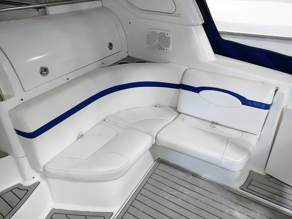 Formula 47 Yacht 2004 alt