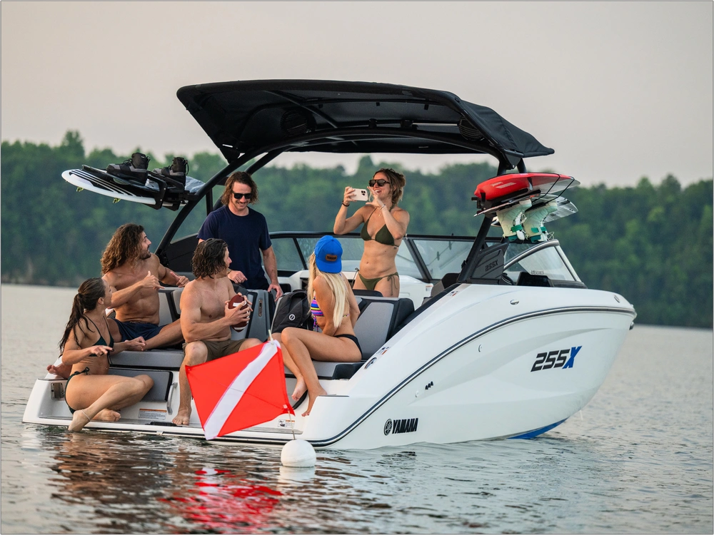 2026 Yamaha 255xe alt