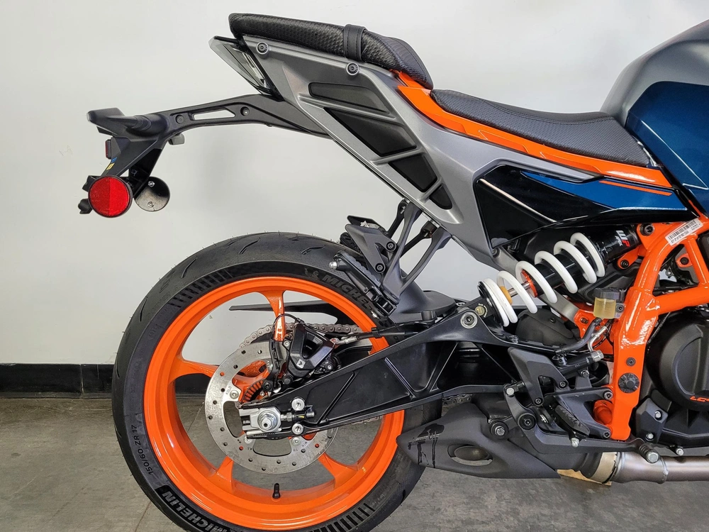 Ktm 390 Duke The Corner Rocket🚀 2025 alt
