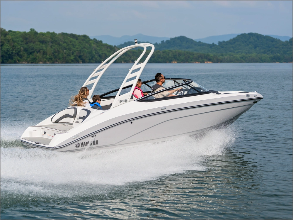 2026 Yamaha 195s alt