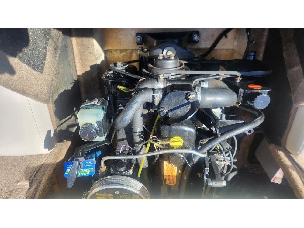 2001 Other Chaparral 180 alt