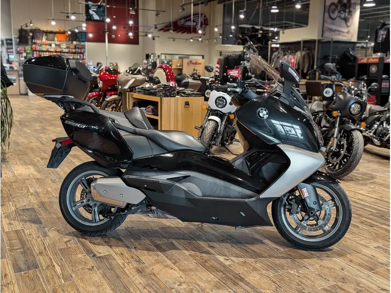2013 BMW C 650 GT // Sapphire Black Metallic thumbnail 2